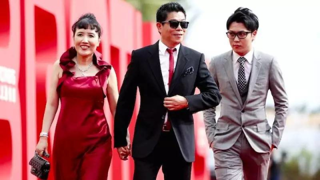 老婆是老总_华为老总任三老婆照片(3)