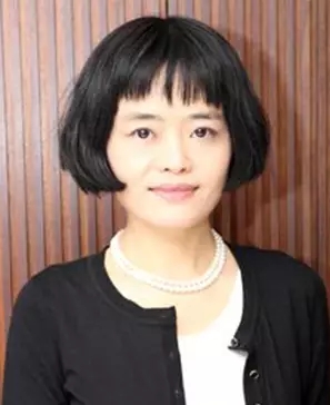 长江商学院发布2017中国产业经济二季度报告