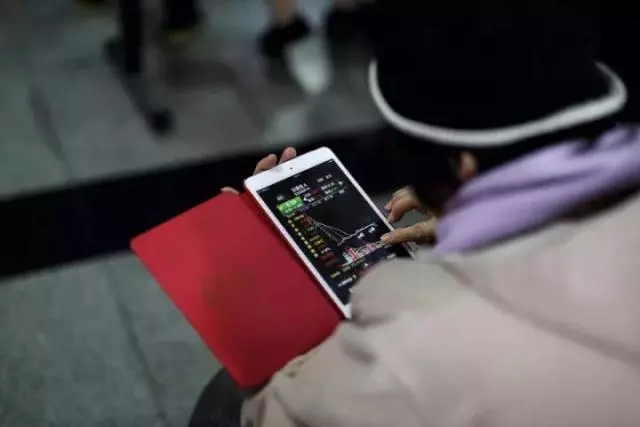 券商转战金融科技，顶层设计变了，不止是一个App
